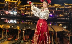 哔哩哔哩情侣进入高峰期